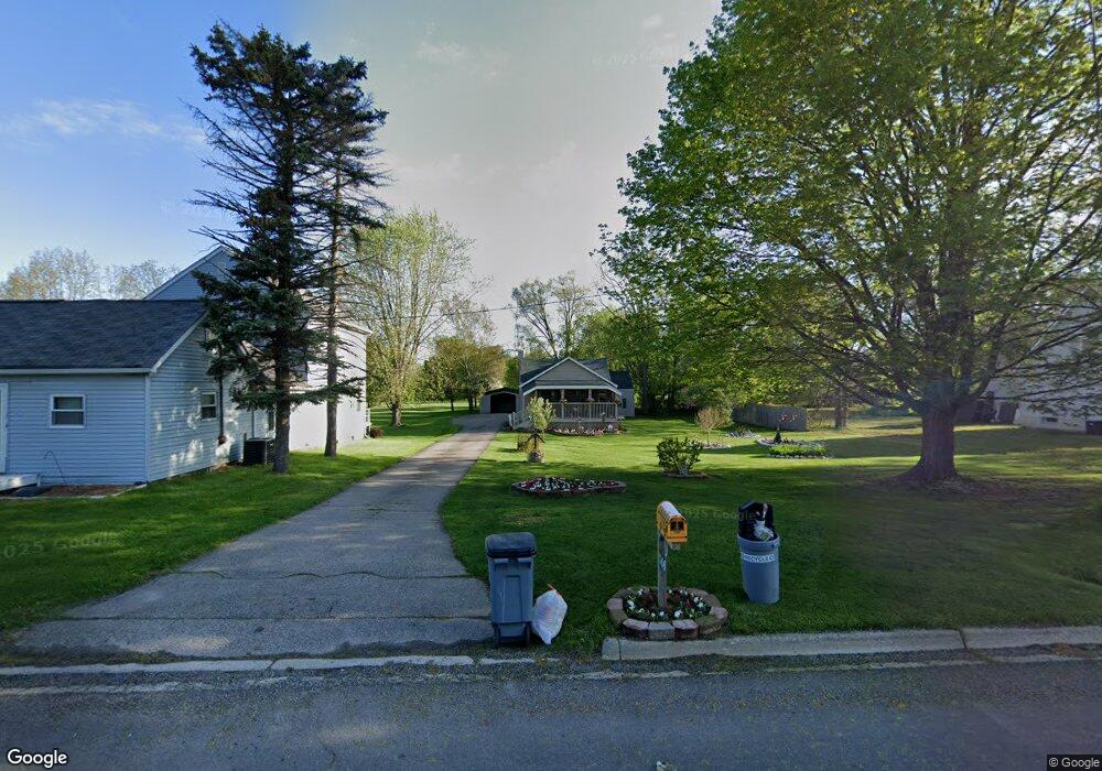 2146 W Maple Ave, Flint, MI 48507 - photo 1