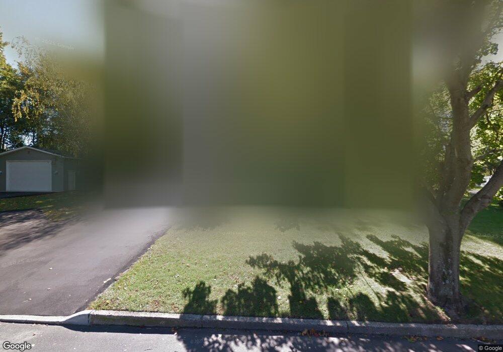 59 Peppermint Rd, ComMacK, NY 11725 - photo 1