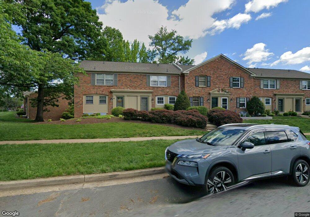 8520 Forrester Blvd unit 868, Springfield, VA 22152 - photo 1