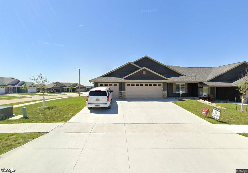 4311 Banar Ave SW, Cedar Rapids, IA 52404 - photo 1
