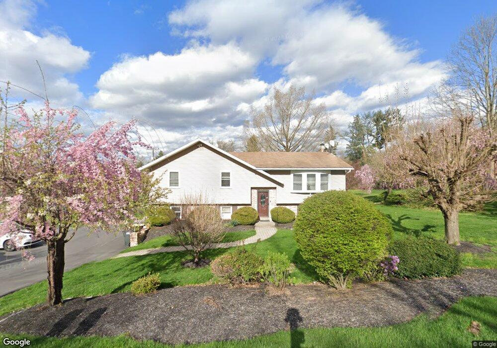 1827 Mauch Chunk Rd, Allentown, PA 18104 - photo 1