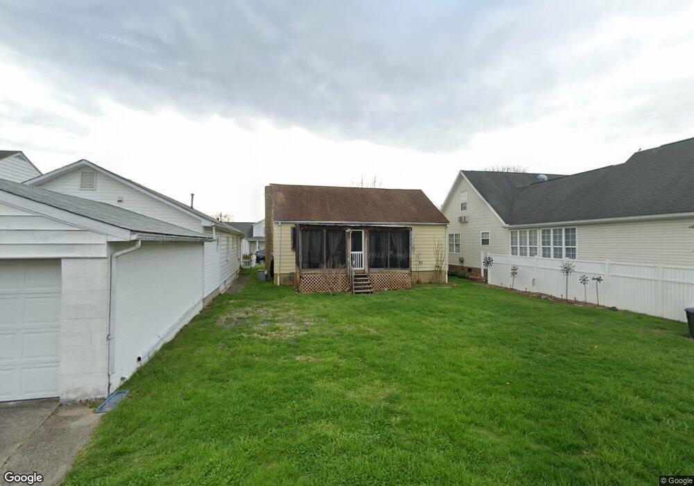 333 20th St, Dunbar, WV 25064 - photo 1