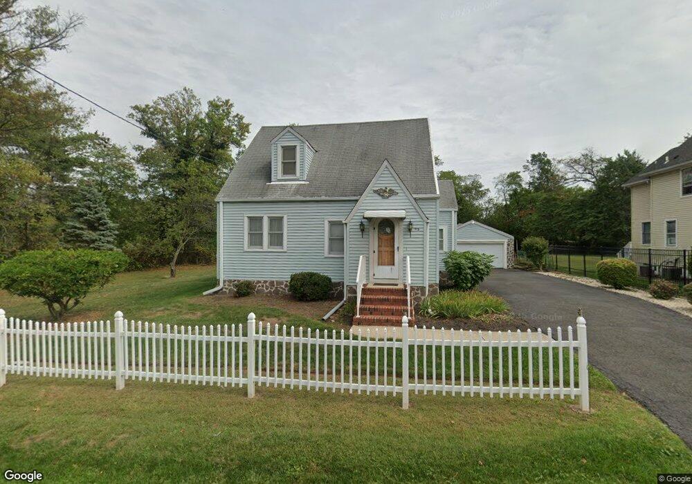 573 Jerome Ave, Somerset, NJ 08873 - photo 1