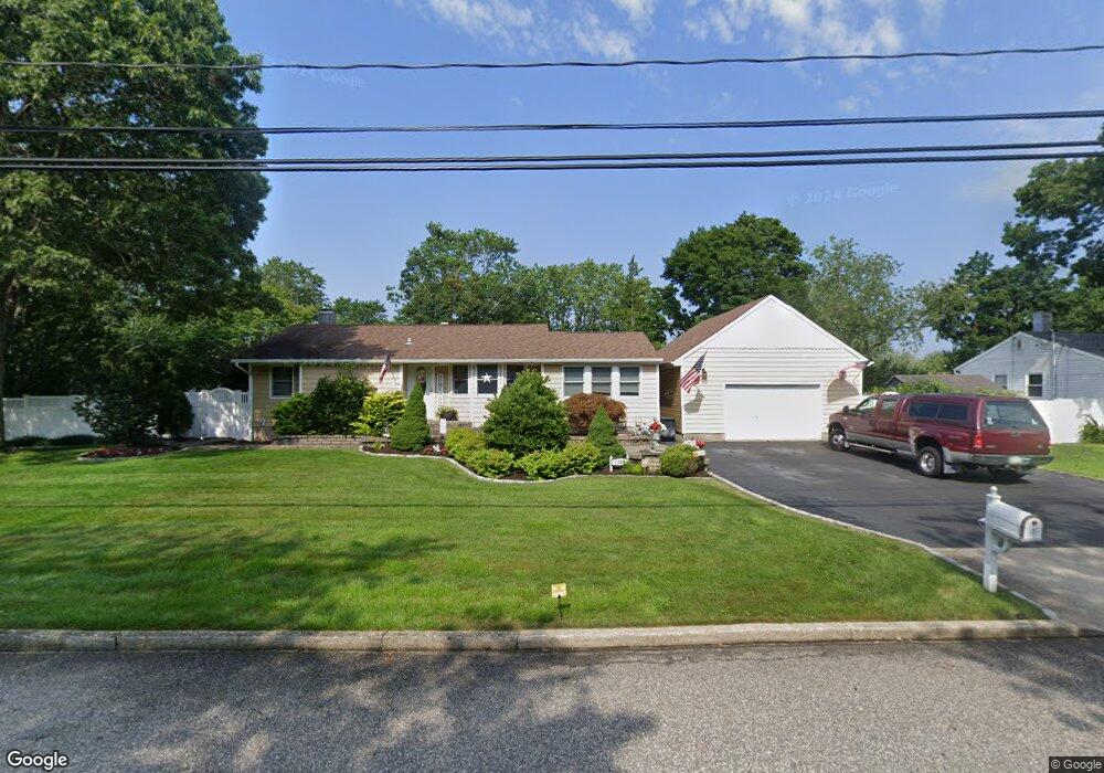 2822 John Roe Smith Ave, Medford, NY 11763 - photo 1