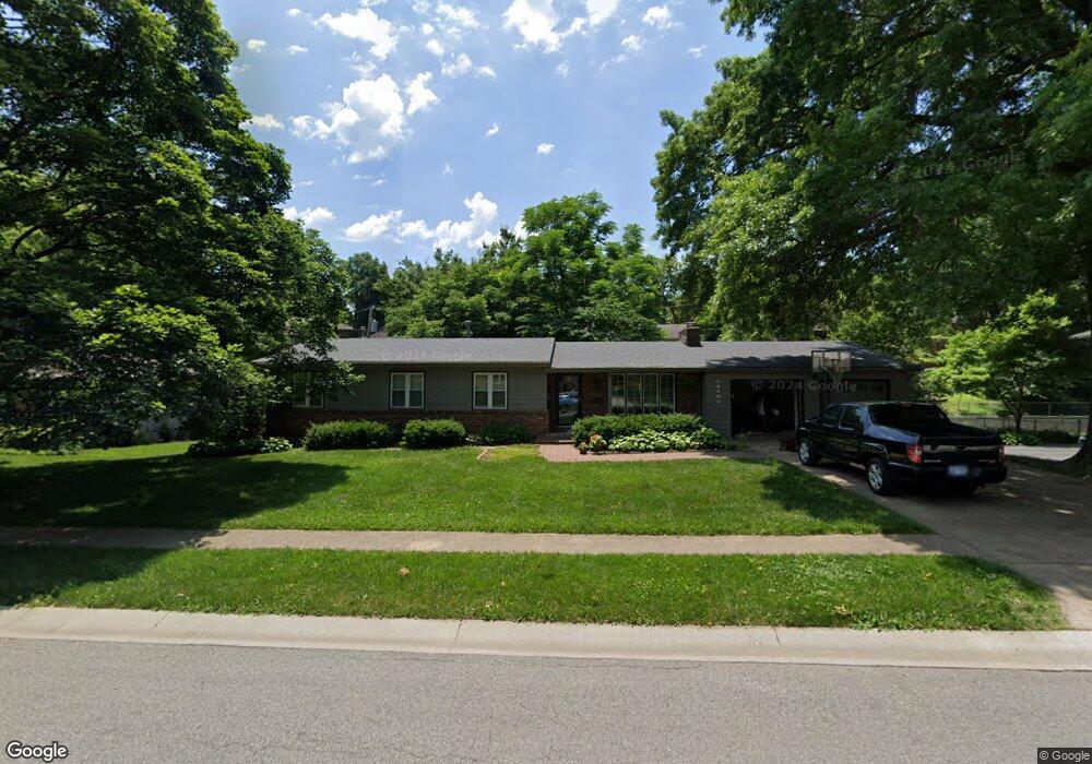 10109 W 70th St, Shawnee, KS 66203 - photo 1
