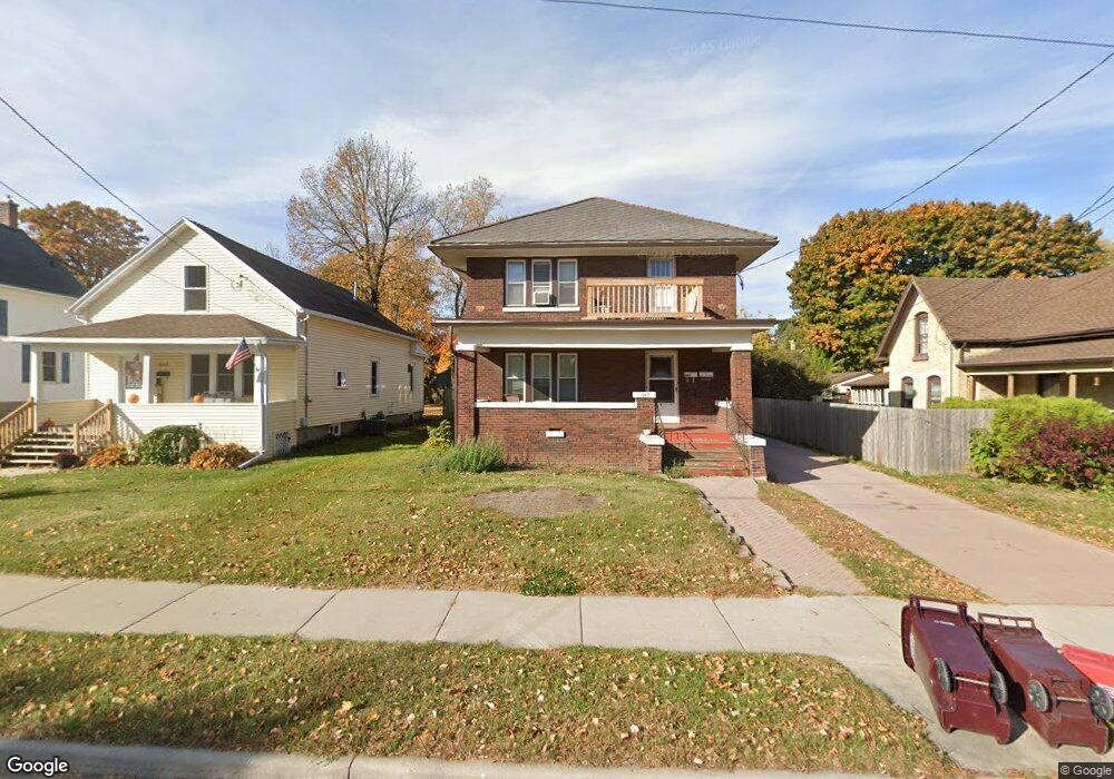 848 N 11th St, Manitowoc, WI 54220 - photo 1