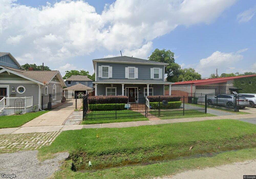 709 Algregg St, Houston, TX 77008 - photo 1