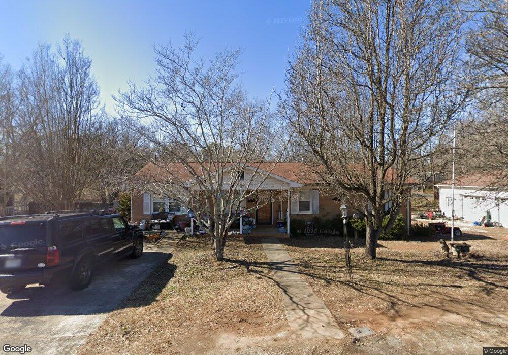 104 Willow St, Clover, SC 29710 - photo 1