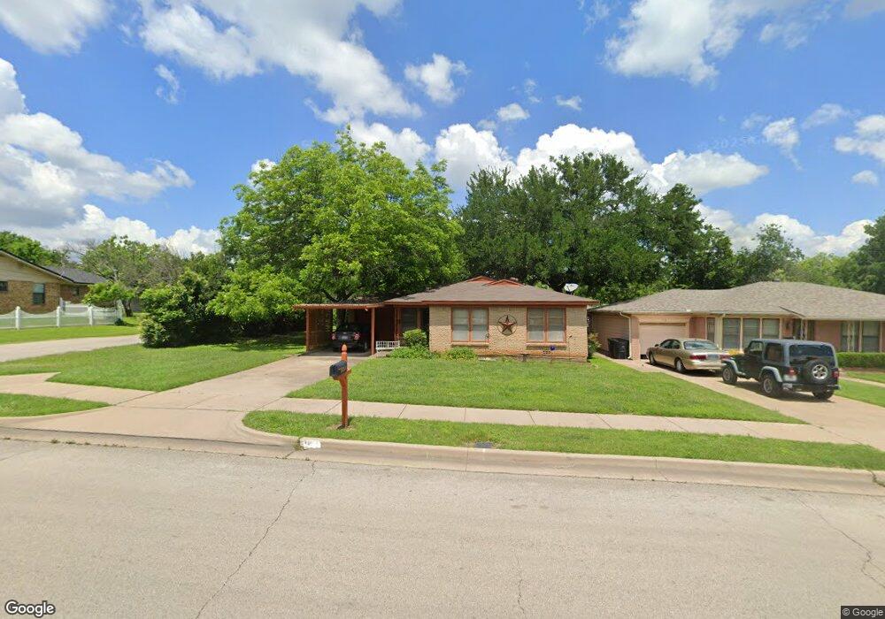 1120 Poindexter Ave, Cleburne, TX 76033 - photo 1