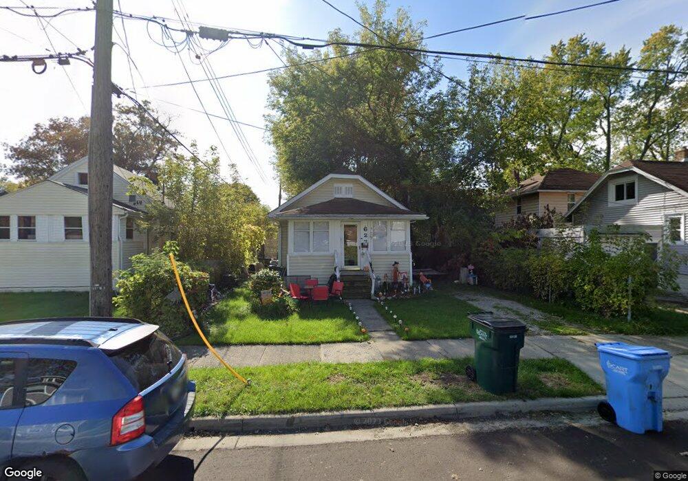 627 Cooper Ave, Lansing, MI 48910 - photo 1