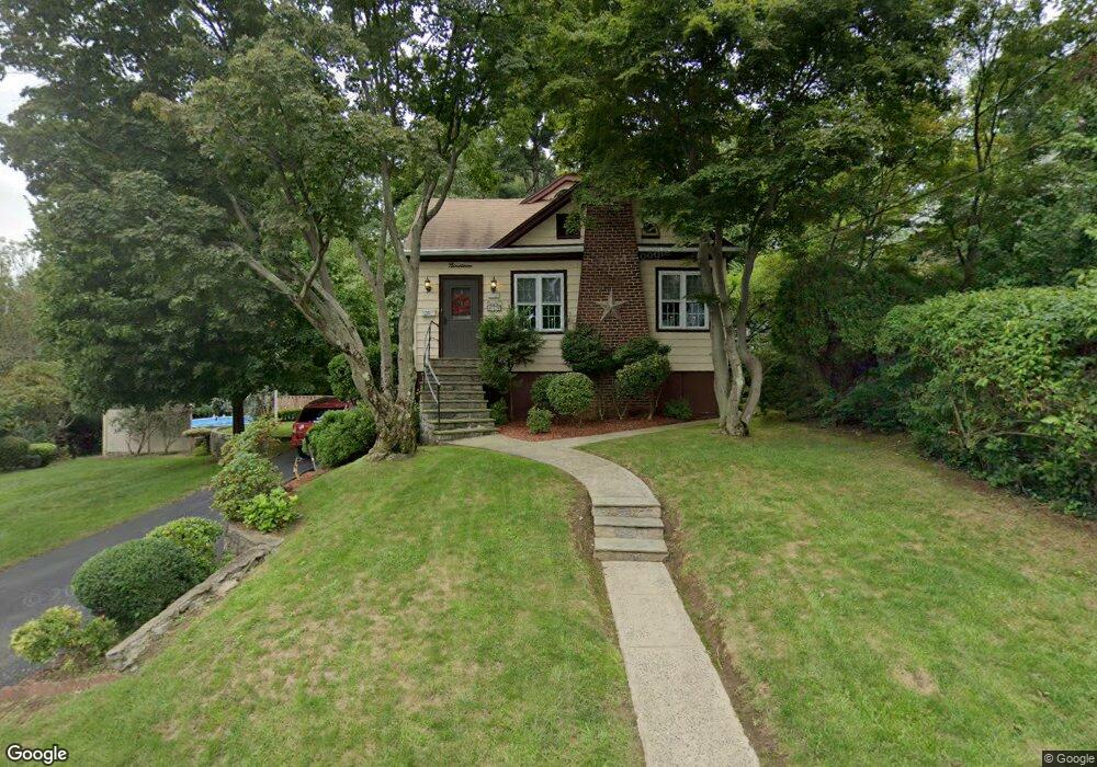 19 Luzern Rd, Dobbs Ferry, NY 10522 - photo 1