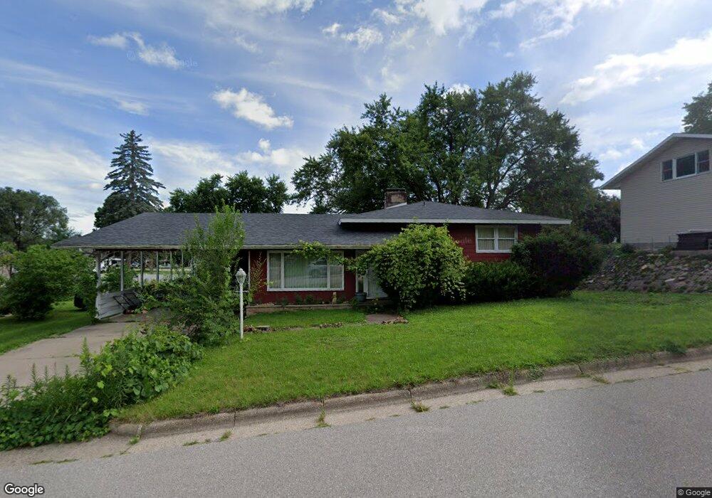 521 N 3rd St, La Crescent, MN 55947 - photo 1