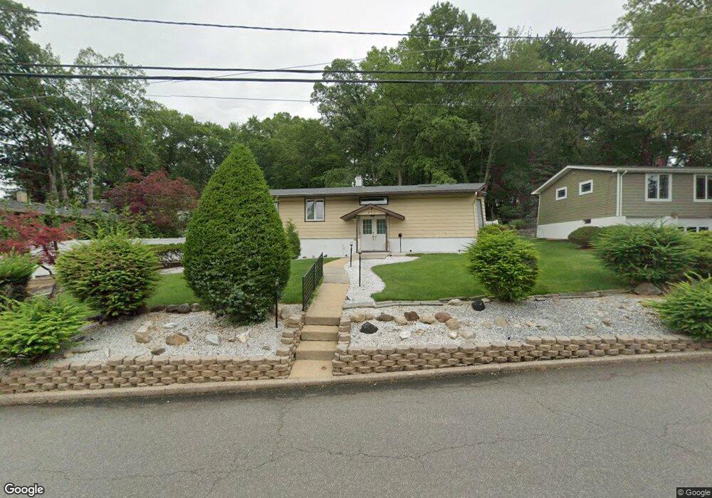 452 Wildwood Rd, Northvale, NJ 07647 - photo 1