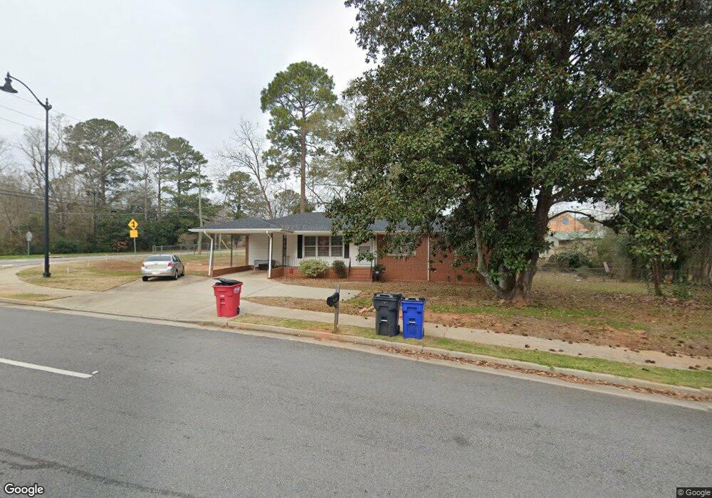 908 Newport Rd, Macon, GA 31210 - photo 1