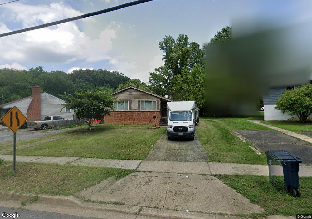 5802 Livingston Rd, Oxon Hill, MD 20745 - photo 1