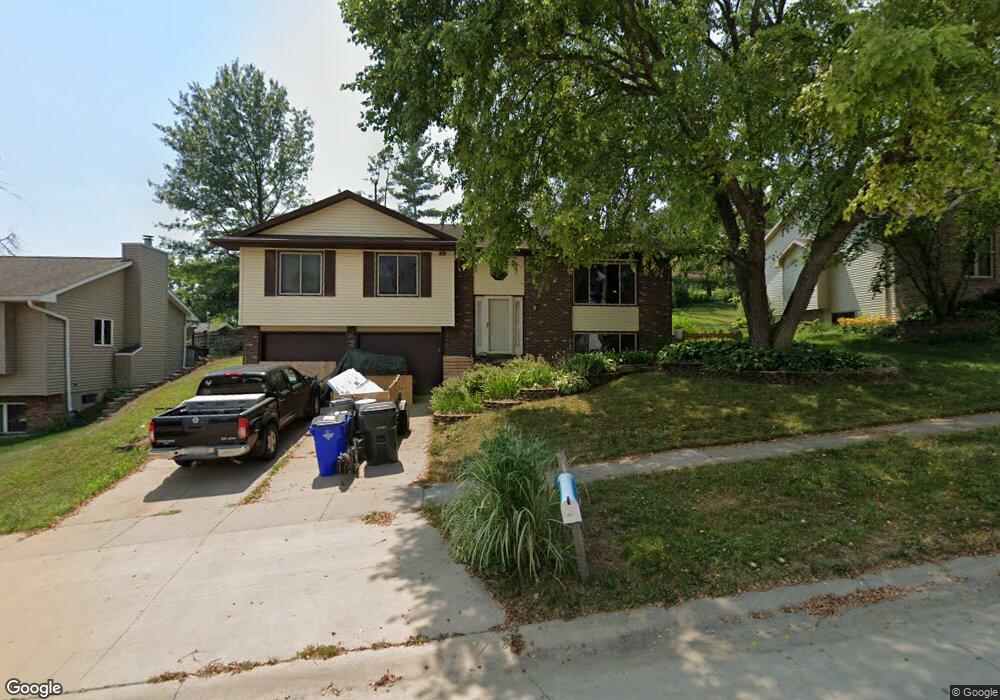 1613 Hidden Hollow Ln NW, Cedar Rapids, IA 52405 - photo 1