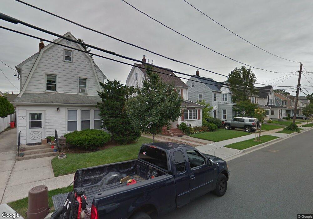 40 Geranium Ave, Mineola, NY 11501 - photo 1