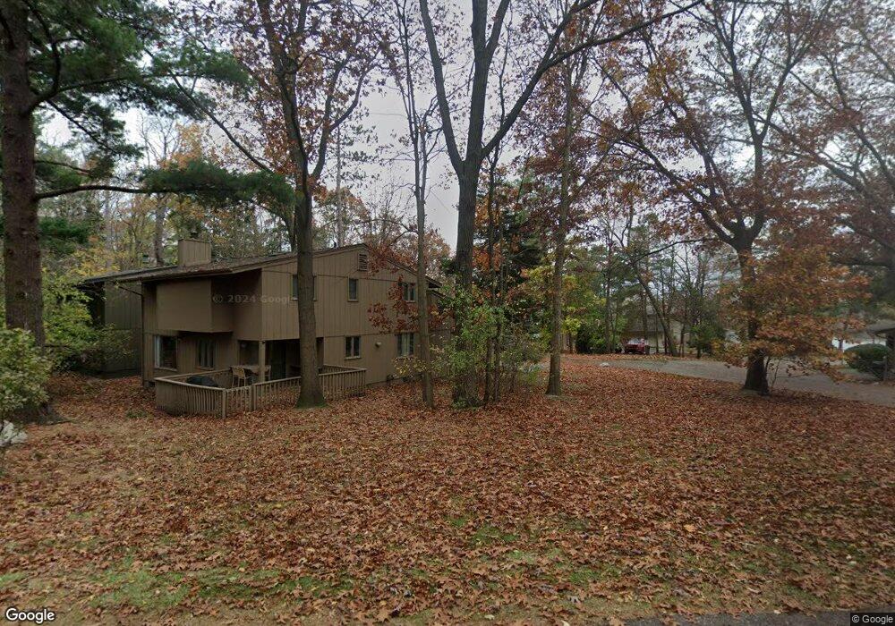 6681 Red Cedar Ln, West Bloomfield, MI 48324 - photo 1