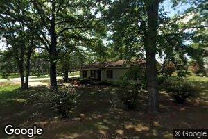 999 Ellis St, Broxton, GA 31519