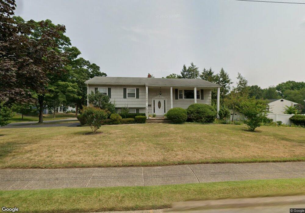 570 Coolidge Place, Paramus, NJ 07652 - photo 1