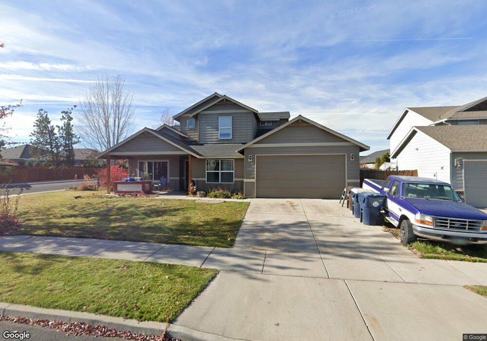 2807 NW 22nd St, Redmond, OR 97756 - photo 1