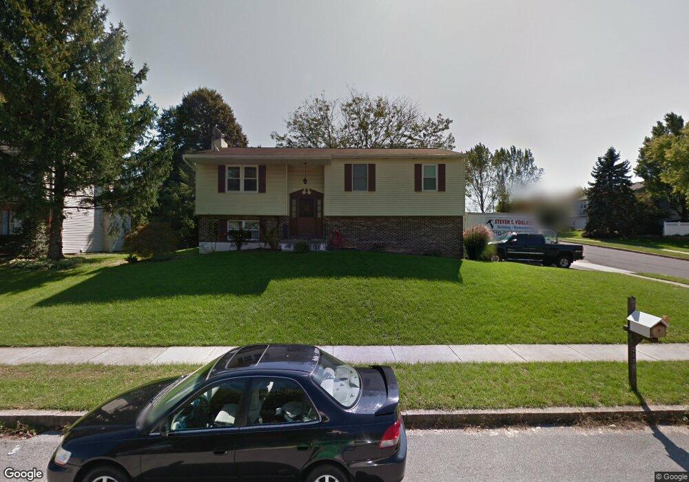 2116 Gring Dr, Reading, PA 19610 - photo 1