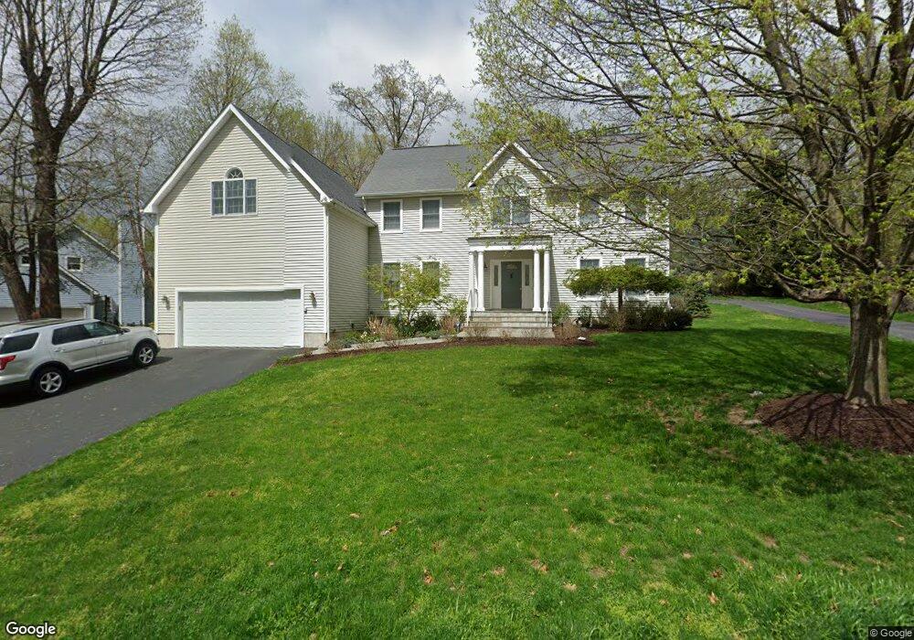 17 Waterview Dr, Ossining, NY 10562 - photo 1