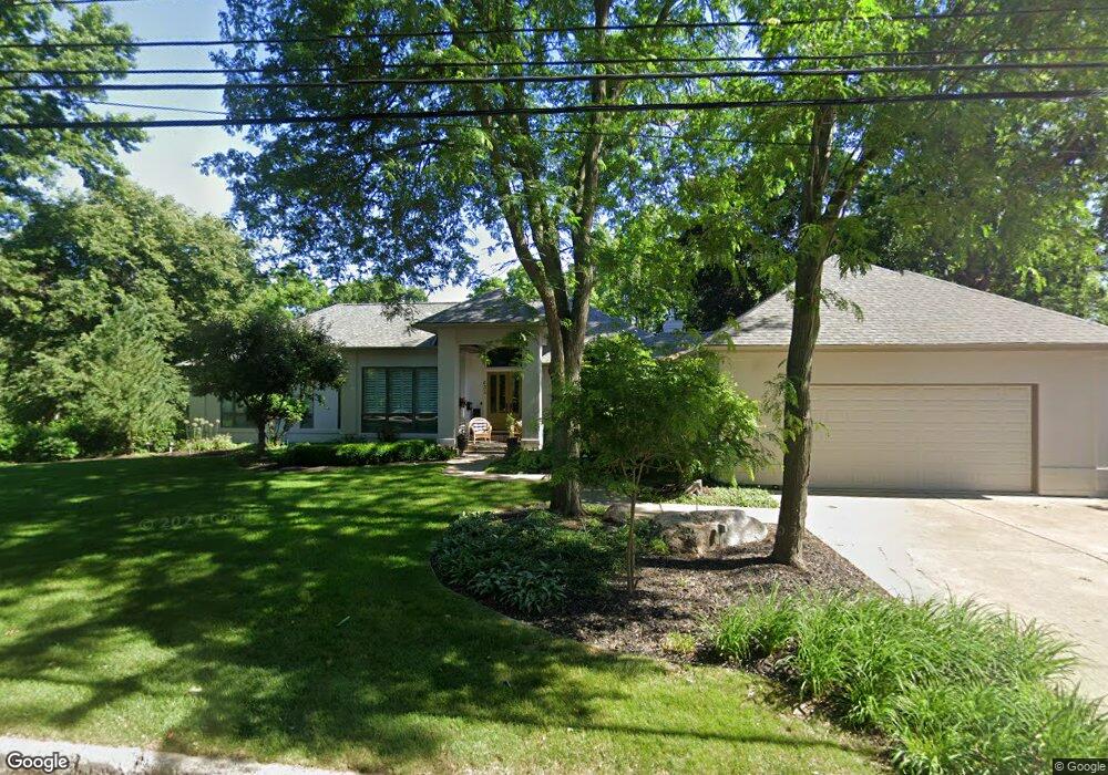 633 Washington St, Chelsea, MI 48118 - photo 1