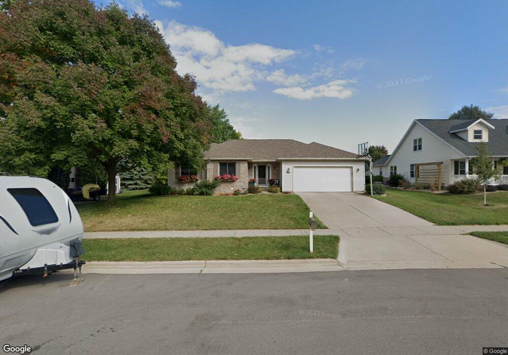 945 Red Tail Ridge, Oregon, WI 53575 - photo 1