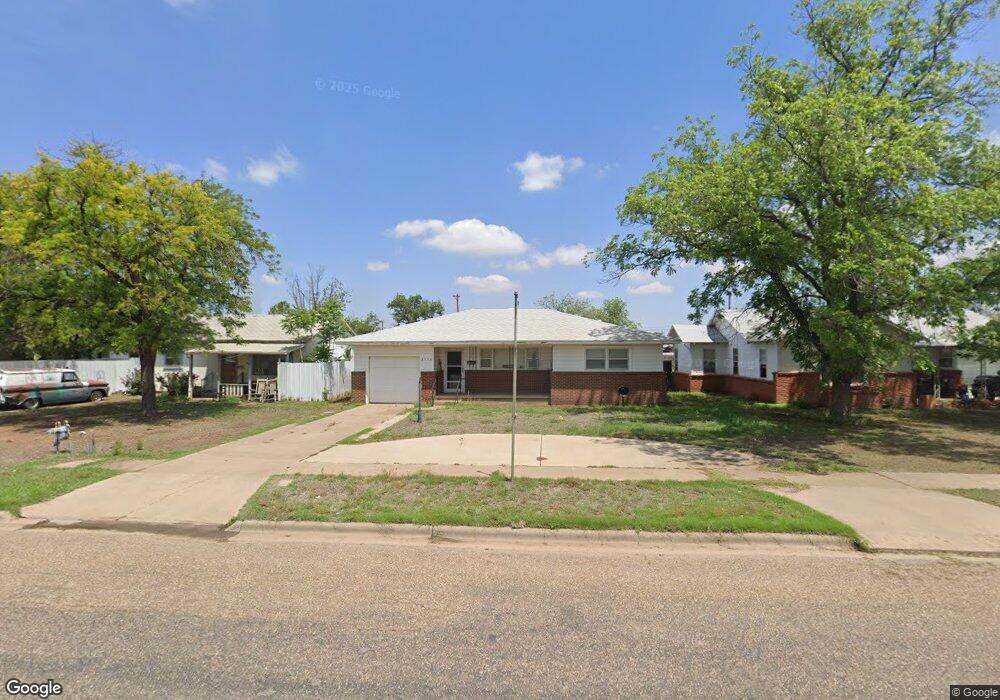 2702 W 4th St, Plainview, TX 79072 - photo 1