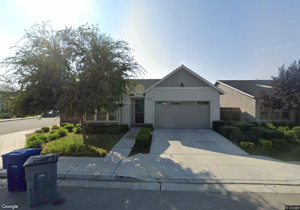 6973 E Ramona Way, Fresno, CA 93727 - photo 1
