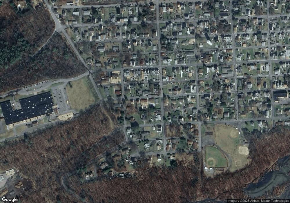 1522 W Fern St, Coal Township, PA 17866 - photo 1