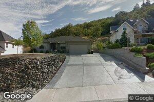 849 N View Dr, Winchester, OR 97495