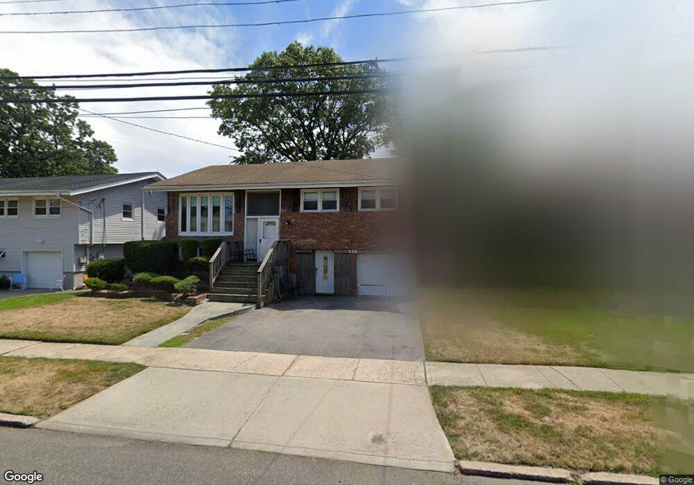 329 Argyle Rd, Cedarhurst, NY 11516 - photo 1