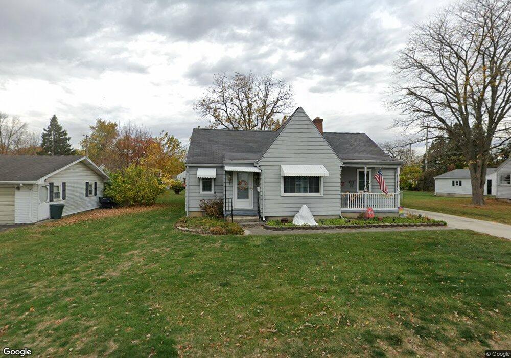 113 S Rauthland Ave, Wapakoneta, OH 45895 - photo 1