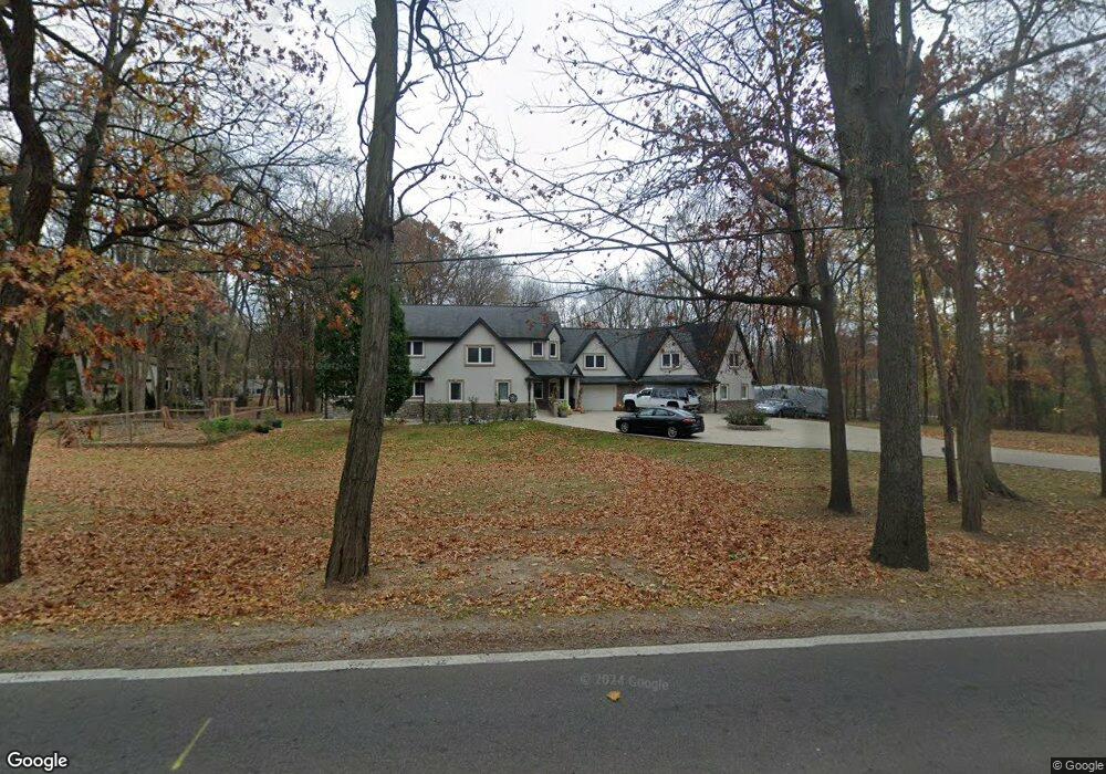 2405 Lochaven Rd, West Bloomfield, MI 48324 - photo 1