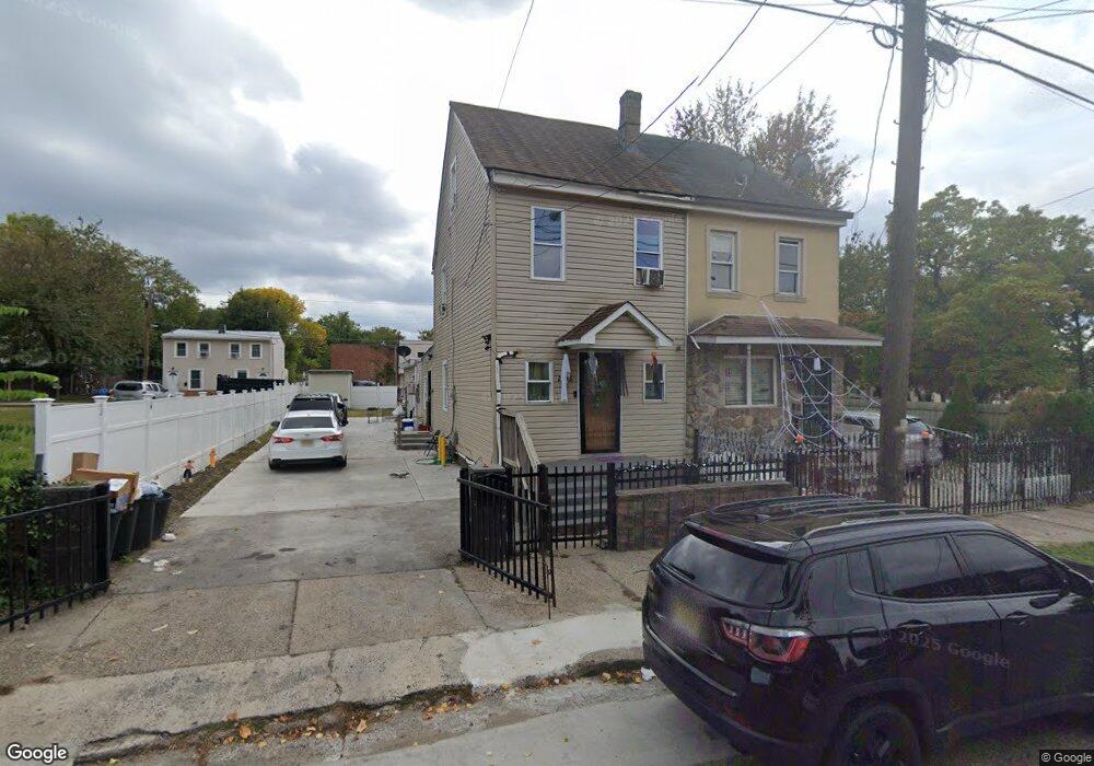 2826 Thompson St, Camden, NJ 08105 - photo 1