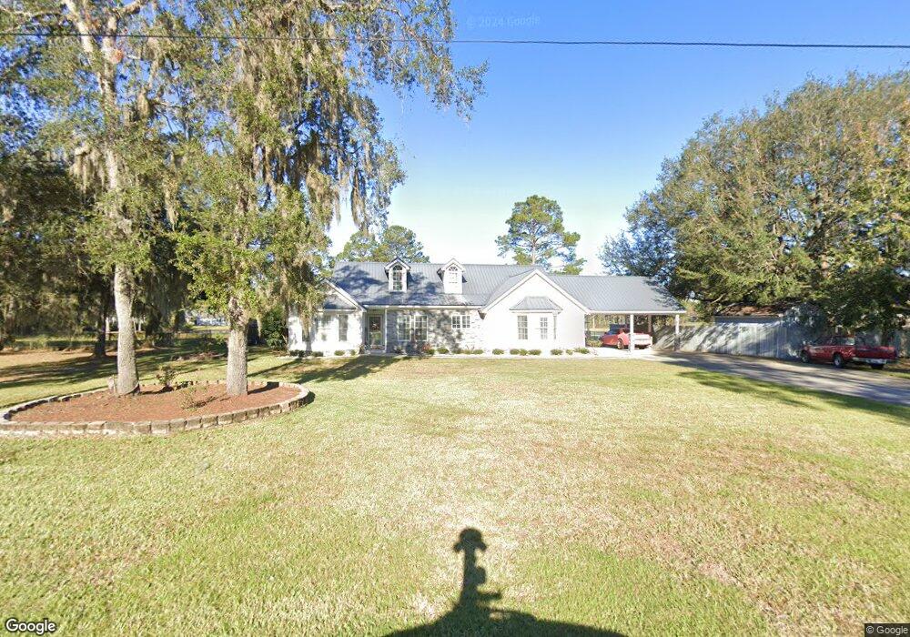 1186 Meadow Ln SE, Darien, GA 31305 - photo 1