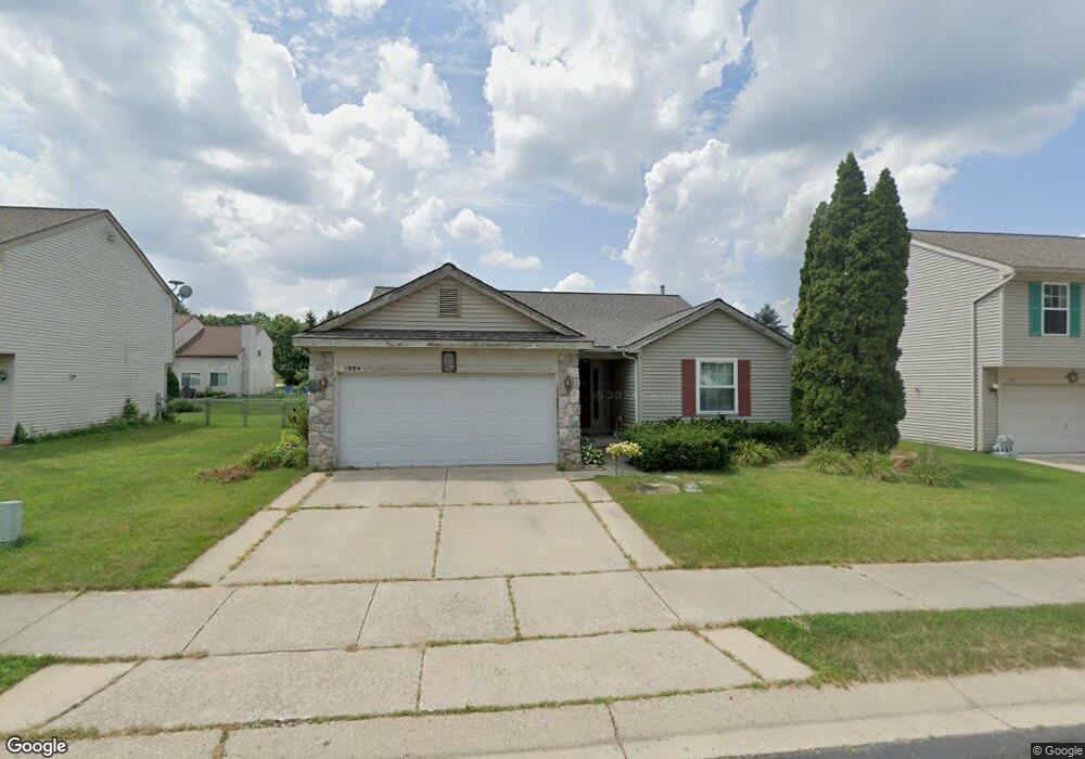 1094 Princeton Dr unit 38, Waterford, MI 48327 - photo 1