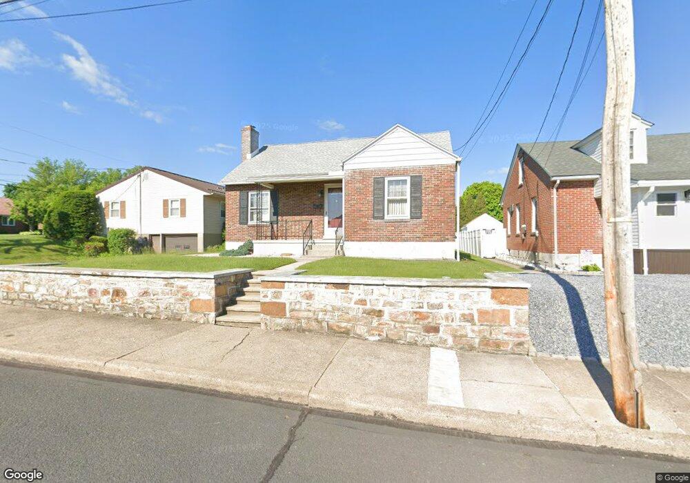 704 N 4th St, Hamburg, PA 19526 - photo 1