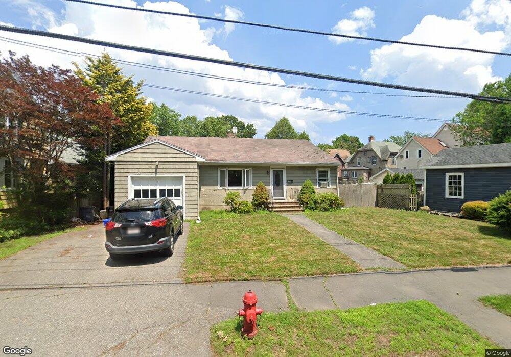 21 Salem St, Swampscott, MA 01907 - photo 1