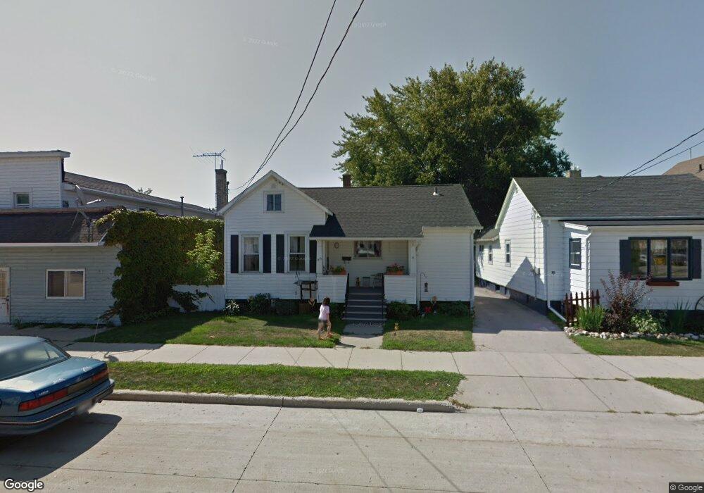 1415 21st St, Two Rivers, WI 54241 - photo 1