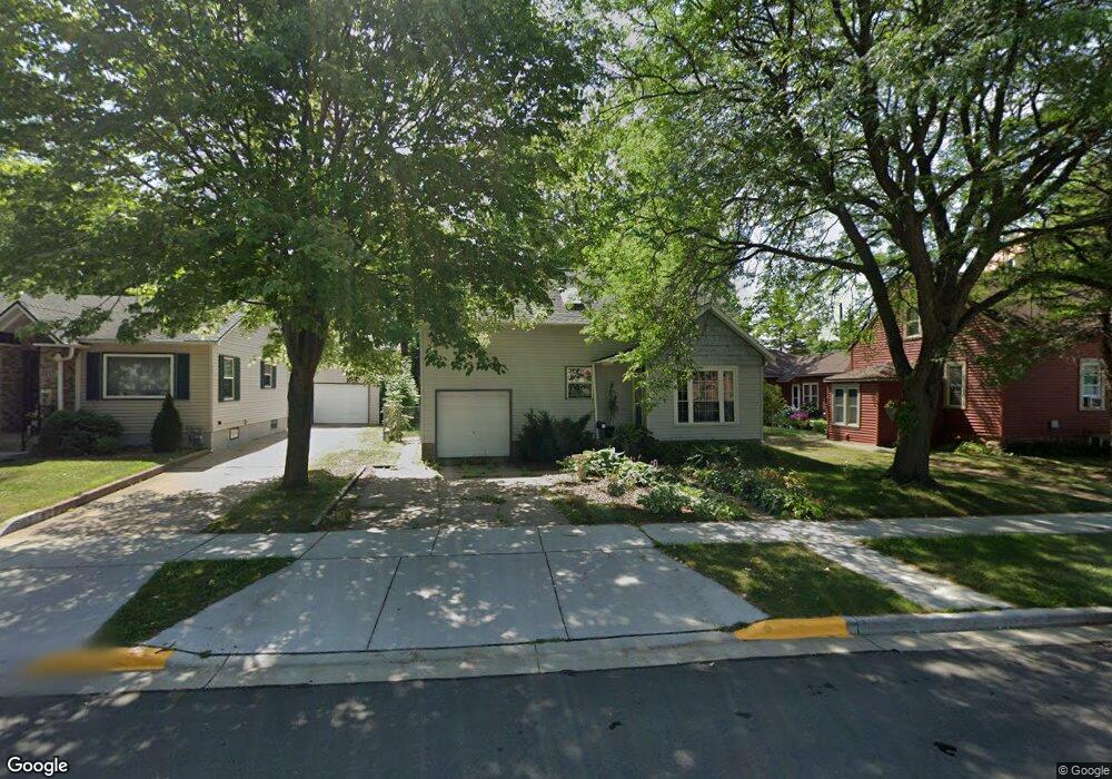 2209 4th Ave, Stevens Point, WI 54481 - photo 1