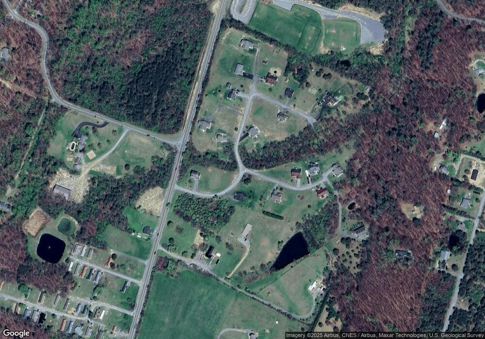 16 Mickey Mantle Ct, Berkeley Springs, WV 25411 - photo 1