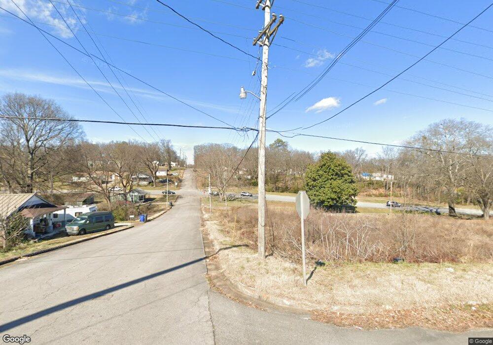 1207 E Bluff St, Florence, AL 35630 - photo 1