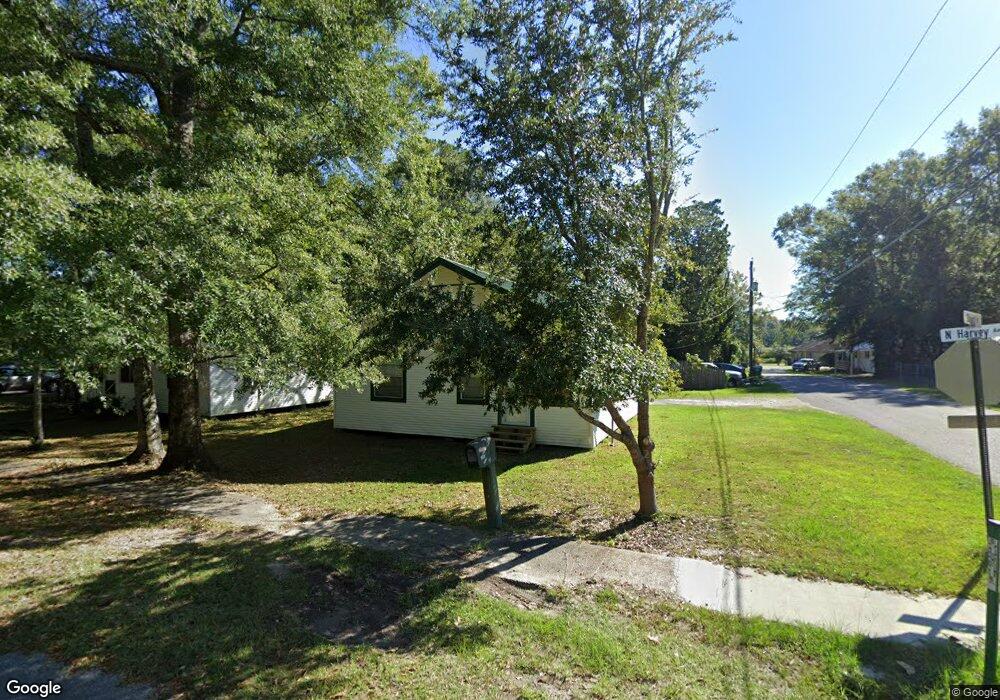 902 N Harvey Ave, Picayune, MS 39466 - photo 1