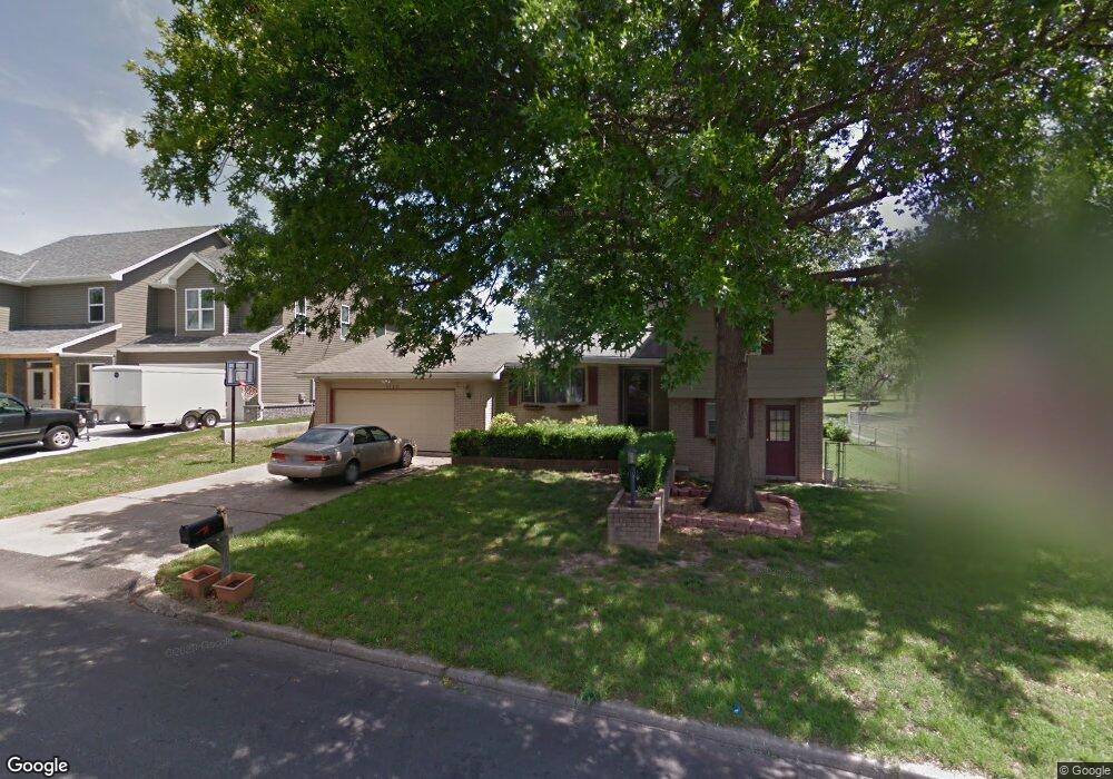 1725 S Date Ave, Broken Arrow, OK 74012 - photo 1