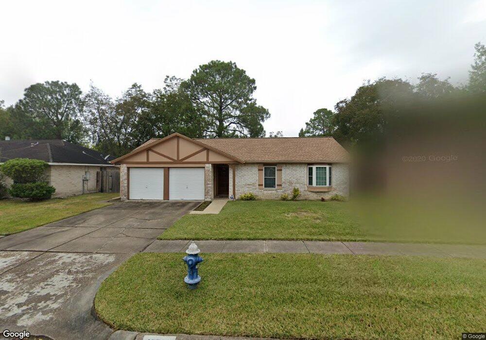 10527 Kirkhill Dr, Houston, TX 77089 - photo 1