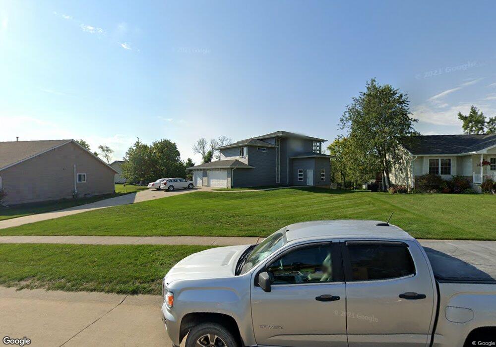 3745 Jackson Dr NW, Cedar Rapids, IA 52405 - photo 1