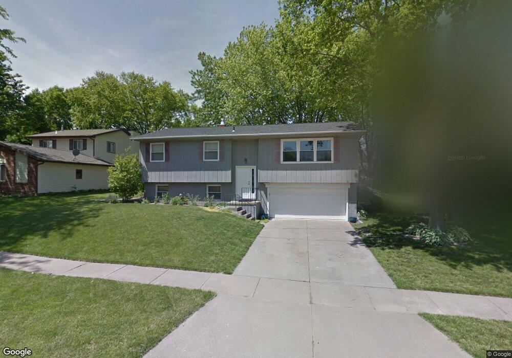 4107 Glen Elm Dr NE, Cedar Rapids, IA 52402 - photo 1